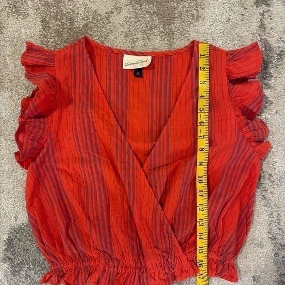 Women’s Red Universal Thread Crop Top - Picture 6 of 6